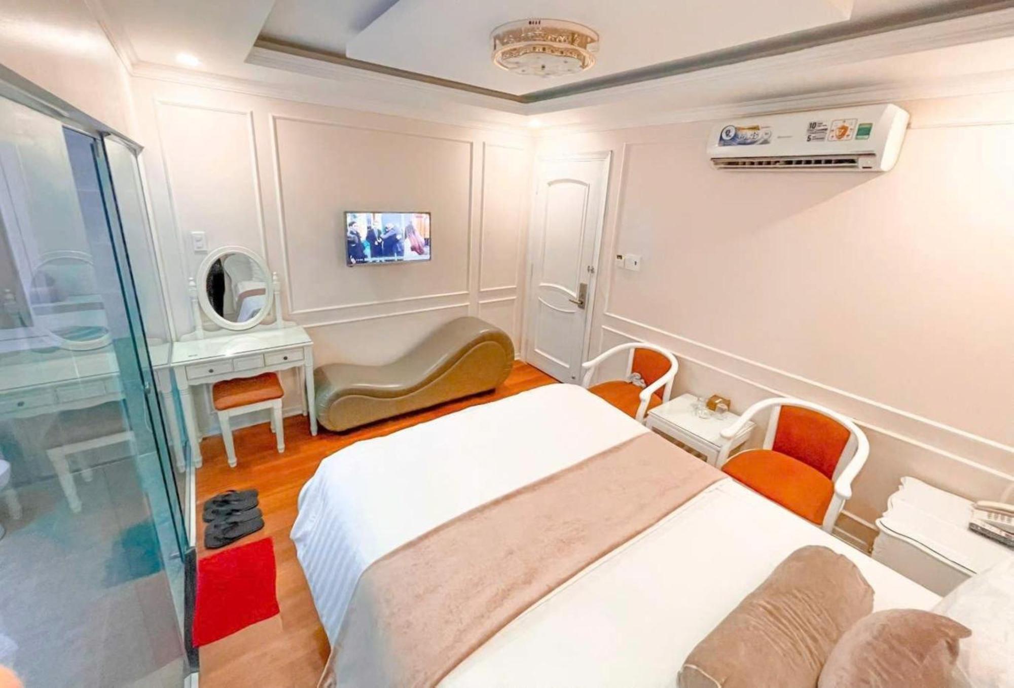 Khai Hung Hotel Binh Chanh Ho Chi Minh City Exterior photo